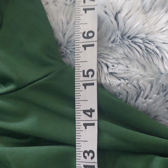 Deep v-neck ruched bodycon dress dark green size medium - Picture 8 of 8